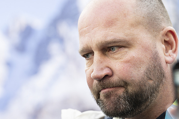 Zacha? Smutný lidský příběh. Volali nám z Bostonu, že ho uvolnit nemohou, řekl Šlégr