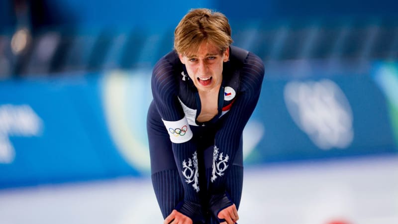 Program olympiády: První česká biatlonová medaile v Itálii z posledního závodu