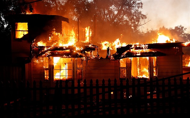 Bývalý boxer Brown, hvězda seriálu Špína Baltimoru, zahynul při požáru stodoly