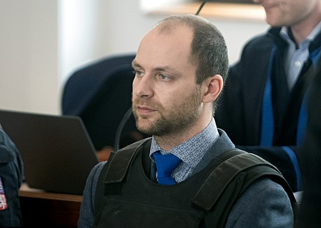 Vraždící primář může za mřížemi pracovat jako vězeňský lékař, soud mu to nezakázal