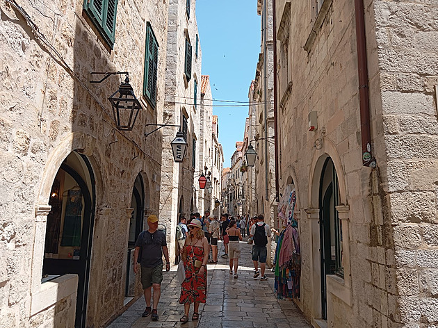 Sledujeme, co se děje. Dubrovník hlásí nápor turistů, obavy z letní sezony ale sílí