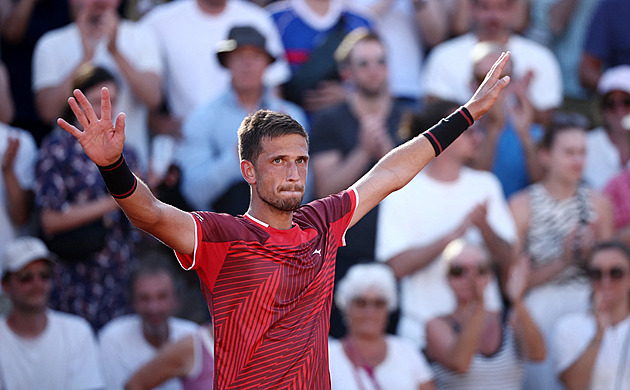 Roland Garros ONLINE: Kopřiva zvládl pětisetové drama, hraje Siniaková